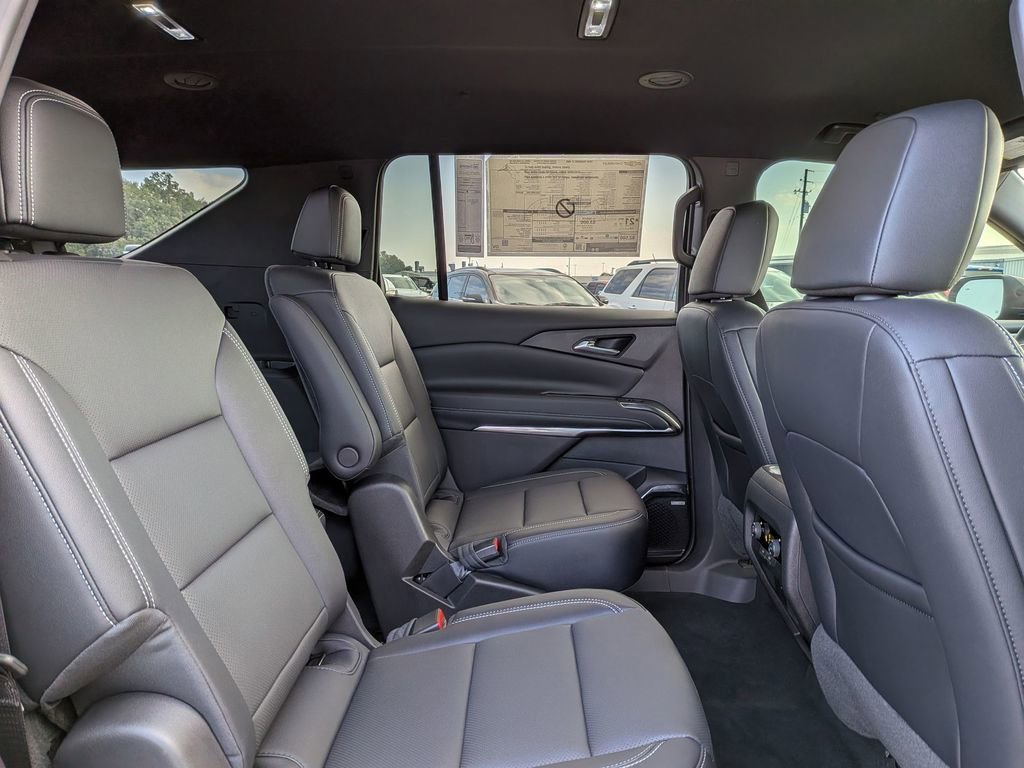 2025 Chevrolet Traverse LT - Photo 29