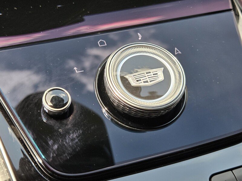 Used 2025 Black Raven CADILLAC AWD 4DR V-SERIES image 26