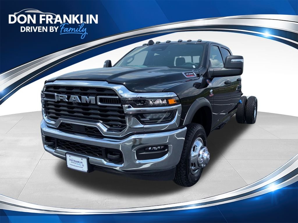 New 2026 Diamond Black Crystal Pearl-Coat Exterior Paint RAM Tradesman image 1