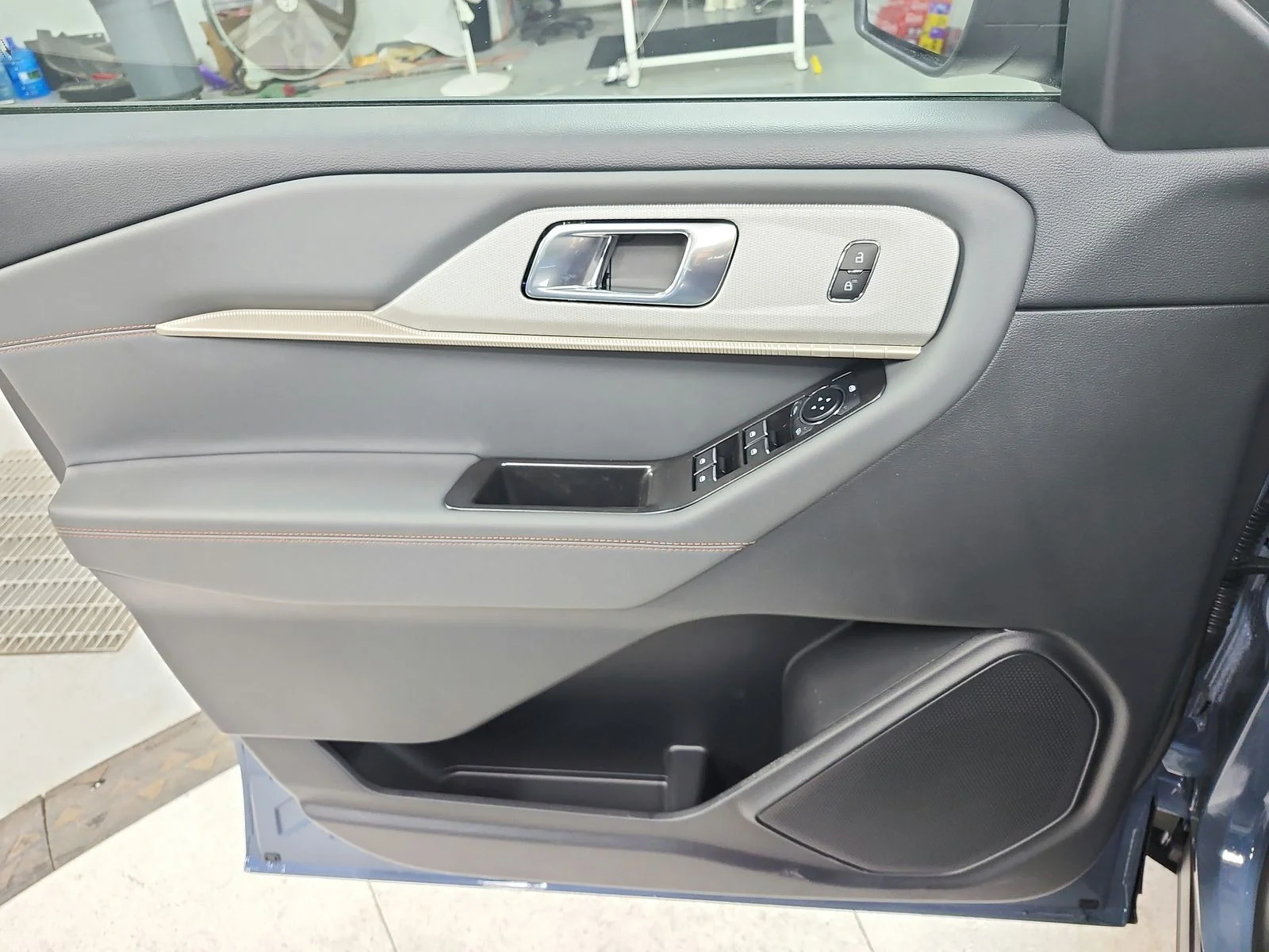 Used 2026 Vapor Blue Metallic Ford Active image 32