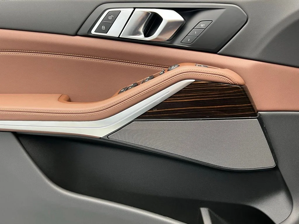 New 2026 Gray BMW xDrive40i image 21