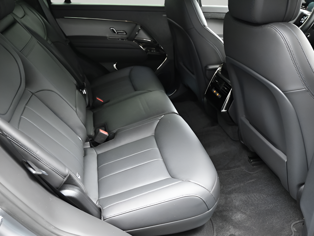 2025 Land Rover Range Rover Sport Dynamic SE - Photo 9