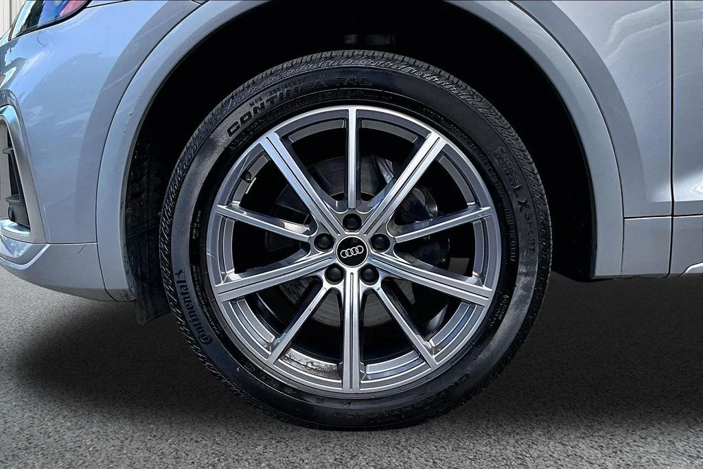 Used 2023 Silver Audi Premium Plus image 34