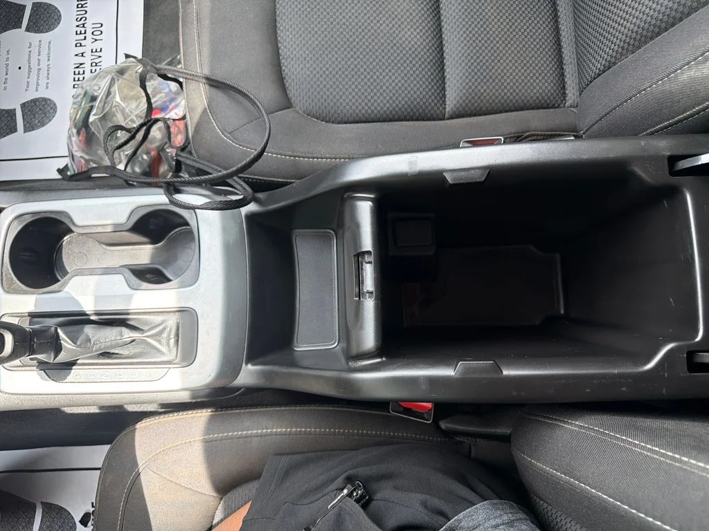 Used 2020 Shadow Gray Metallic Chevrolet LT image 23