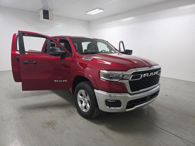 New 2026 Molten Red Pearl-Coat Exterior Paint RAM Big Horn/Lone Star image 9