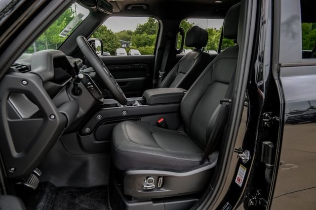2025 Land Rover Defender V8 - Photo 42