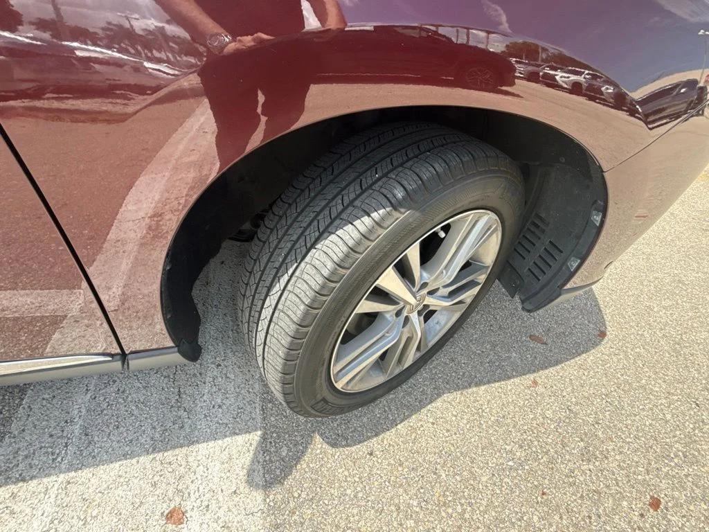 Used 2015  Lexus 350 image 14