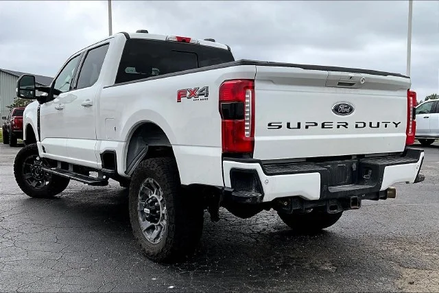 Used 2024 White Ford Lariat image 3