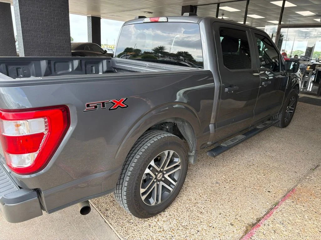 Used 2023 Gray Ford XL image 6