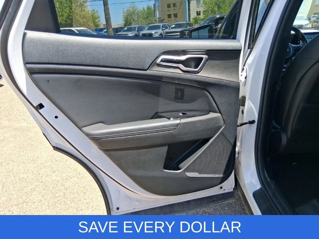 Used 2024 White Kia X-Line image 18