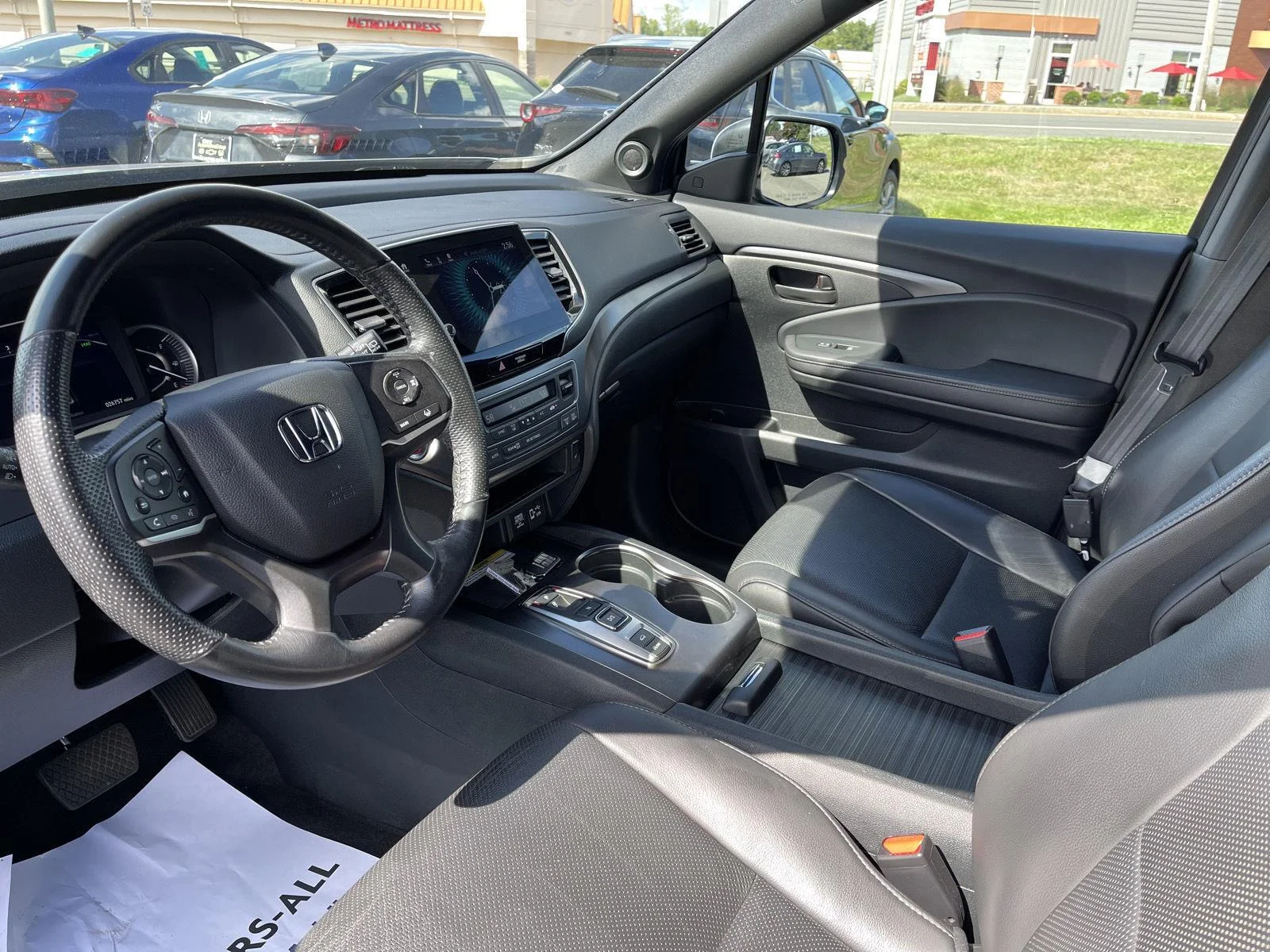 Used 2023 Sonic Gray Pearl Honda EX-L image 4
