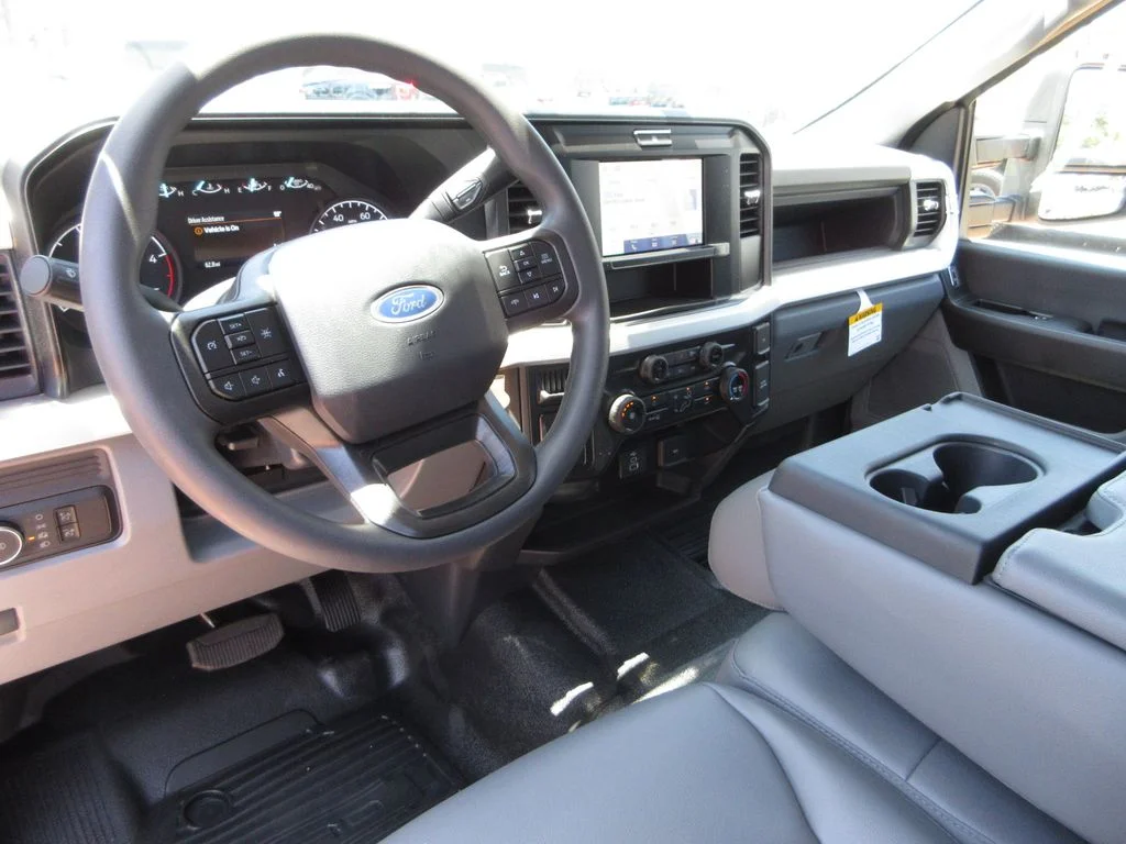 New 2026 Oxford White Ford XL image 11