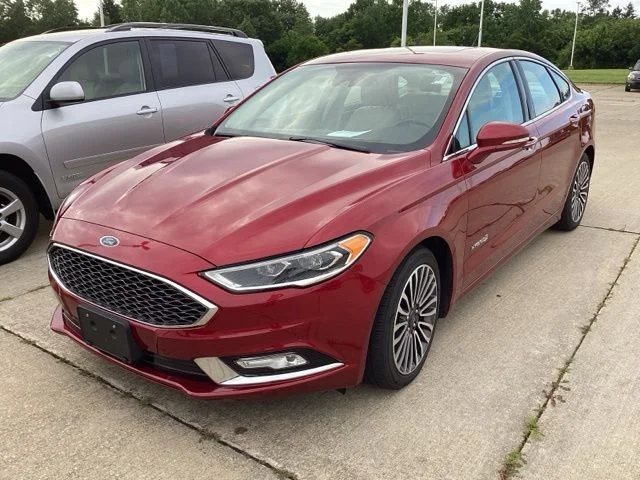 Used 2018 Ford Fusion Hybrid Platinum with VIN 3FA6P0RU9JR196071 for sale in Sheffield, OH