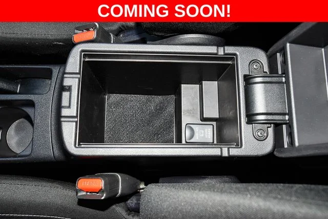 Used 2024 Gray Mitsubishi 4WD image 34