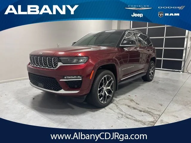 Used 2023 Red Jeep Summit Reserve image 1