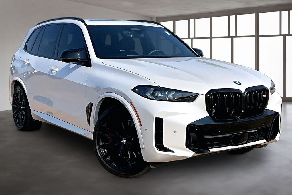 Used 2025 White BMW M60i image 11