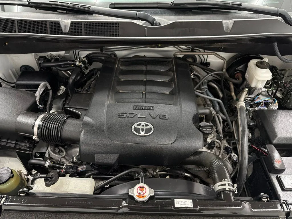 Used 2021 White Toyota Platinum image 36