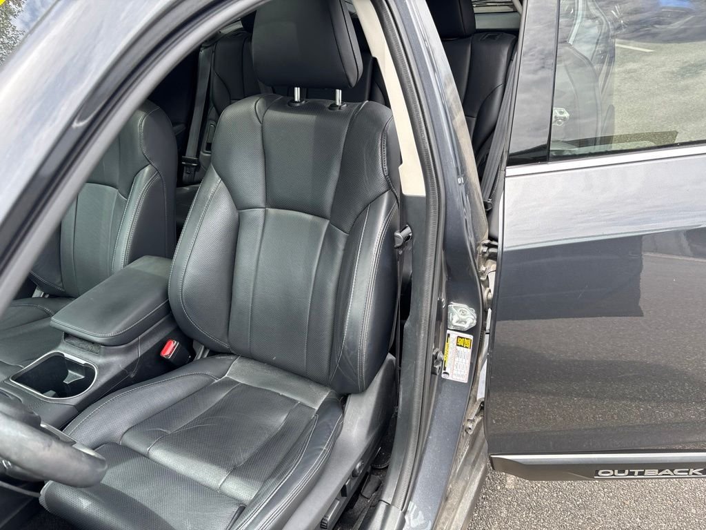Used 2023 Gray Subaru Touring XT image 3