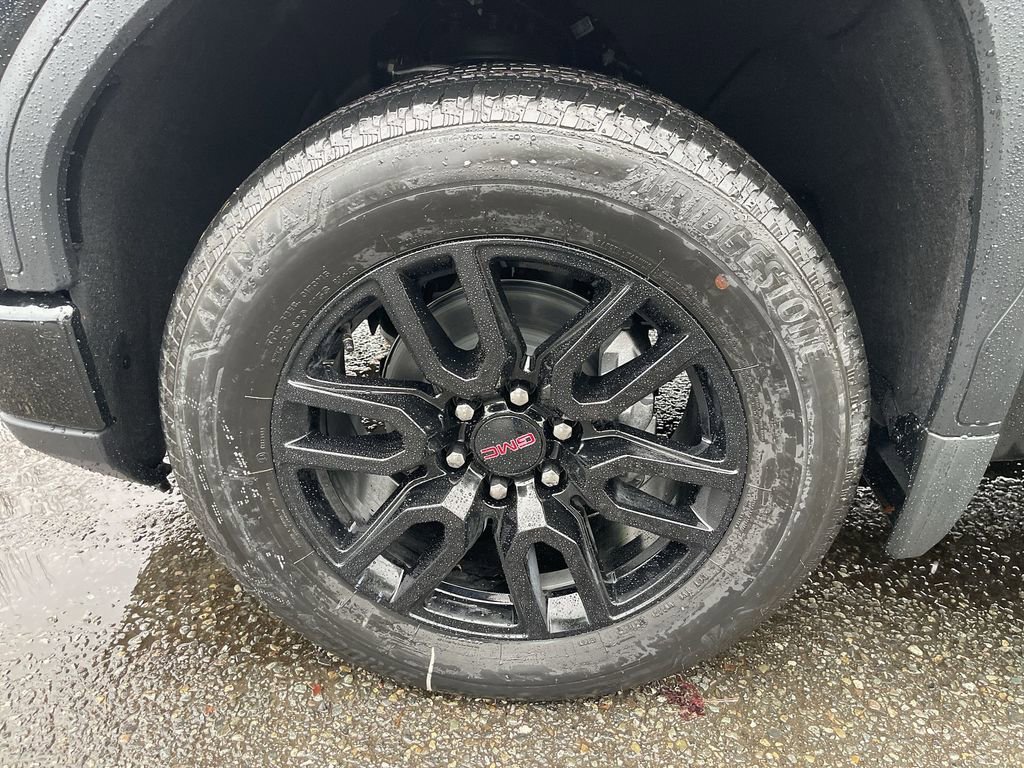 New 2026 Onyx Black GMC Elevation image 34