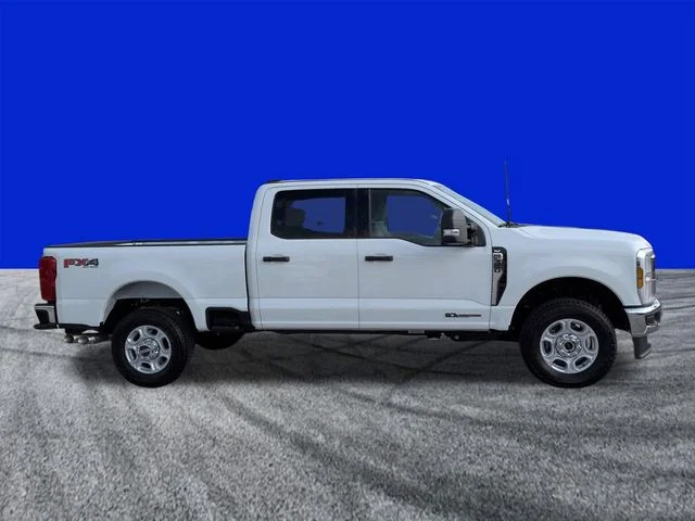 New 2026 Oxford White Ford F-350® XLT image 3