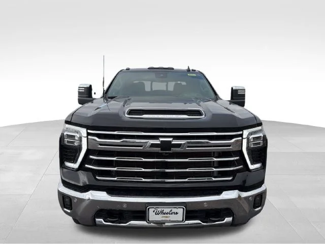 Used 2025 Black Chevrolet LTZ image 10