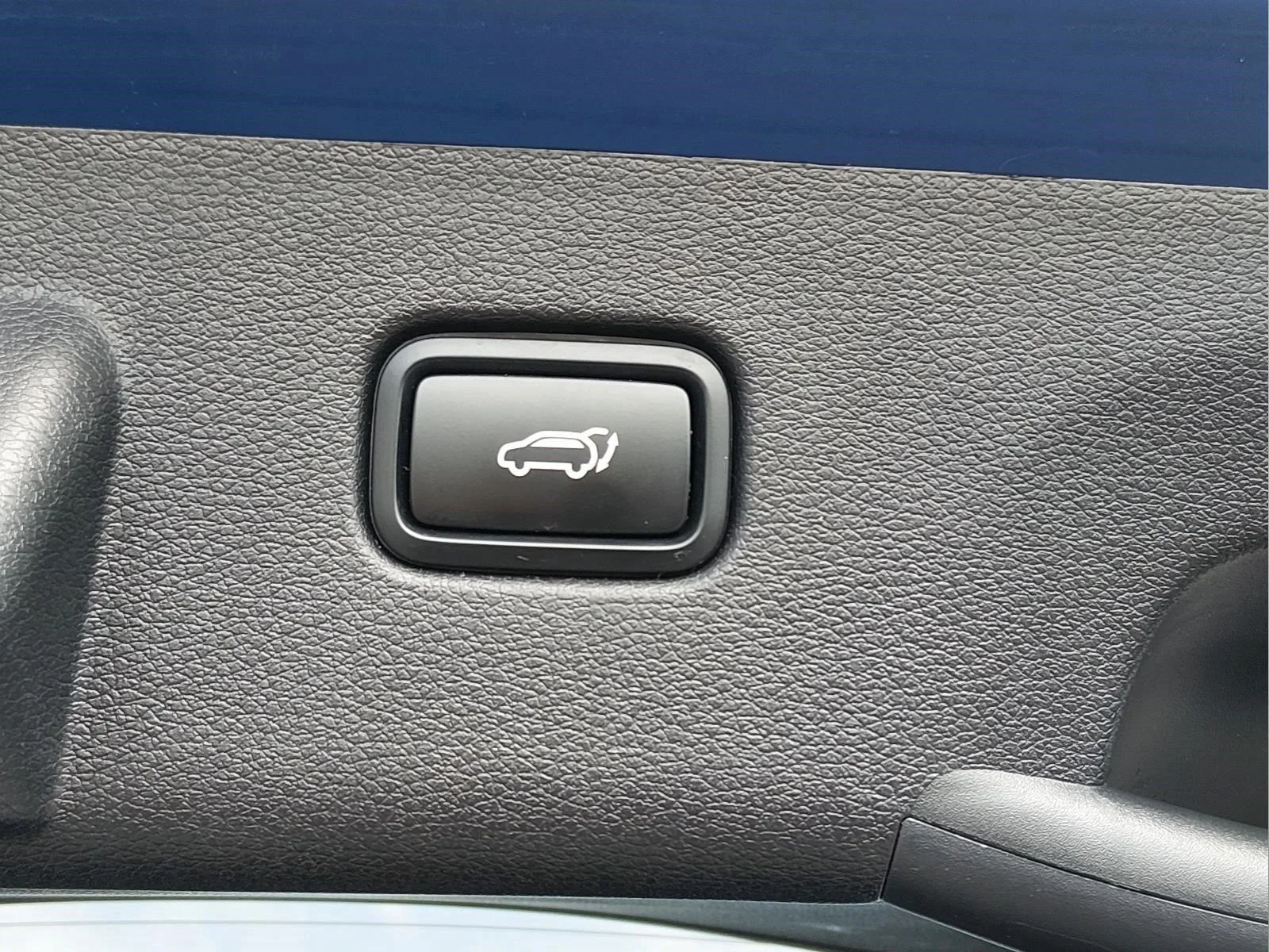 Used 2023 Sapphire Blue Kia X-Line image 21