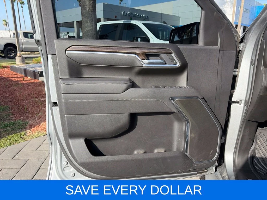 Used 2025 Gray Chevrolet LT image 16