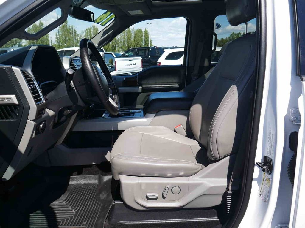 Used 2016 White Ford Lariat image 30