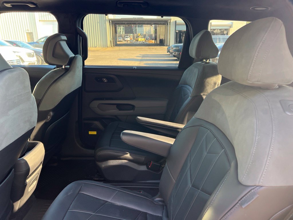 Used 2027 Black Kia X-Line SX-Prestige image 7