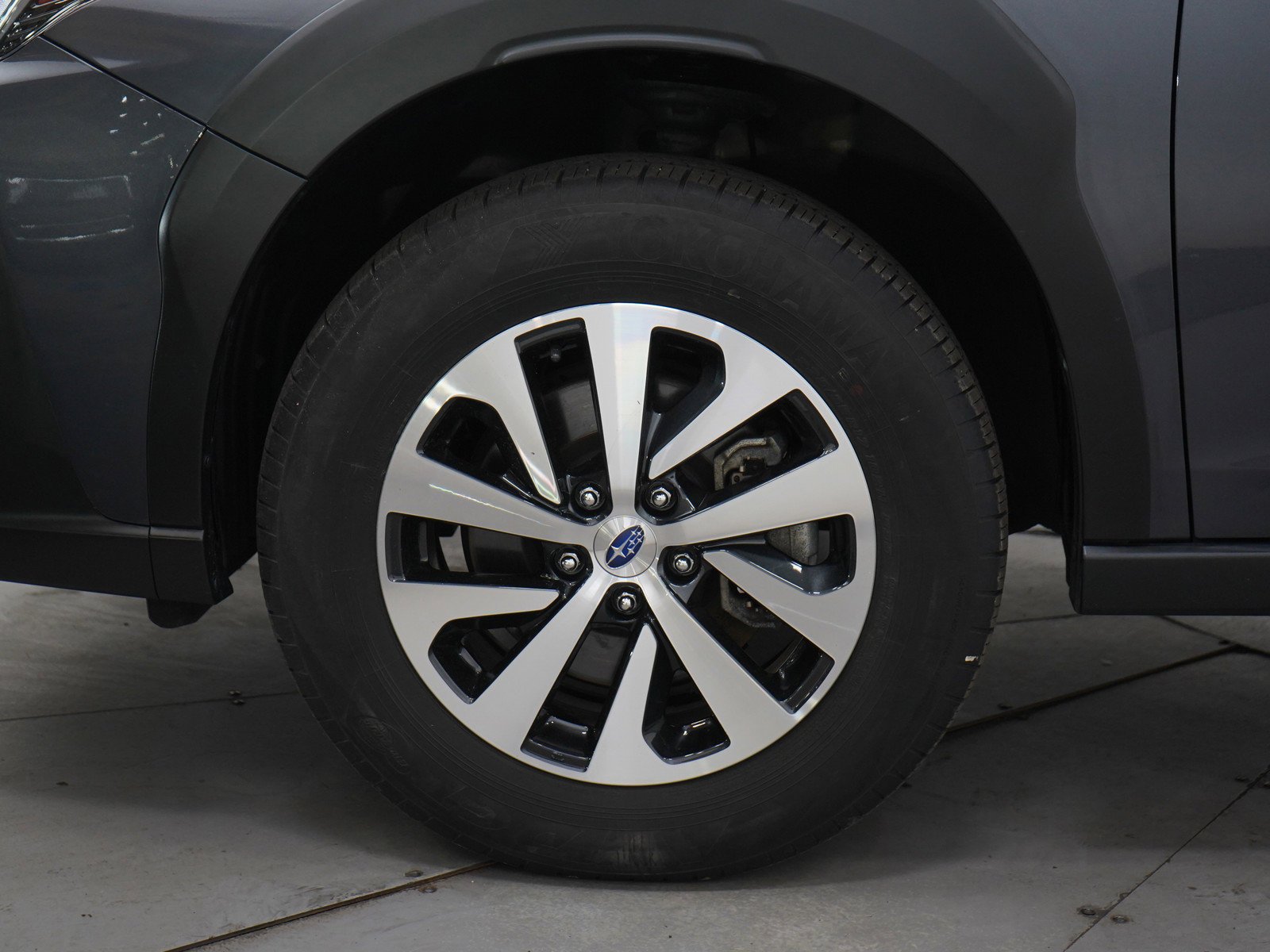 Used 2024 Magnetite Gray Metallic Subaru Premium image 27
