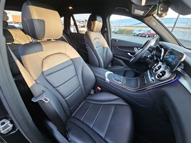 Used 2022 Gray Mercedes-Benz GLC 300 image 28
