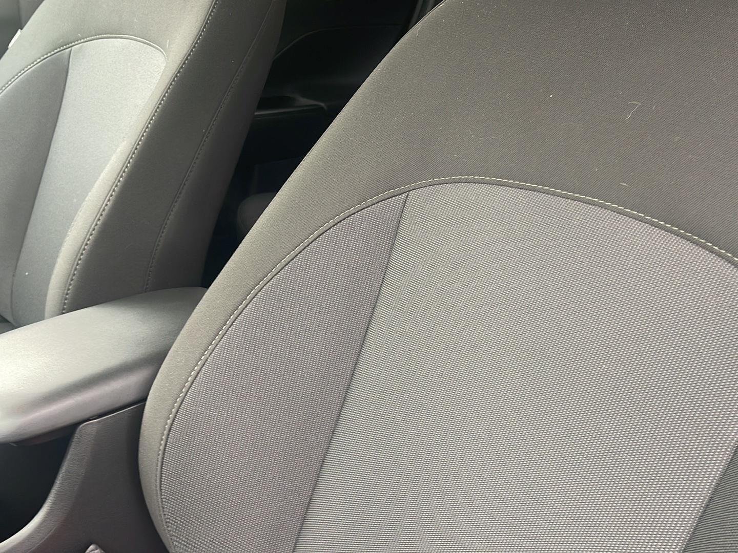 2025 Hyundai Kona SEL - Photo 23