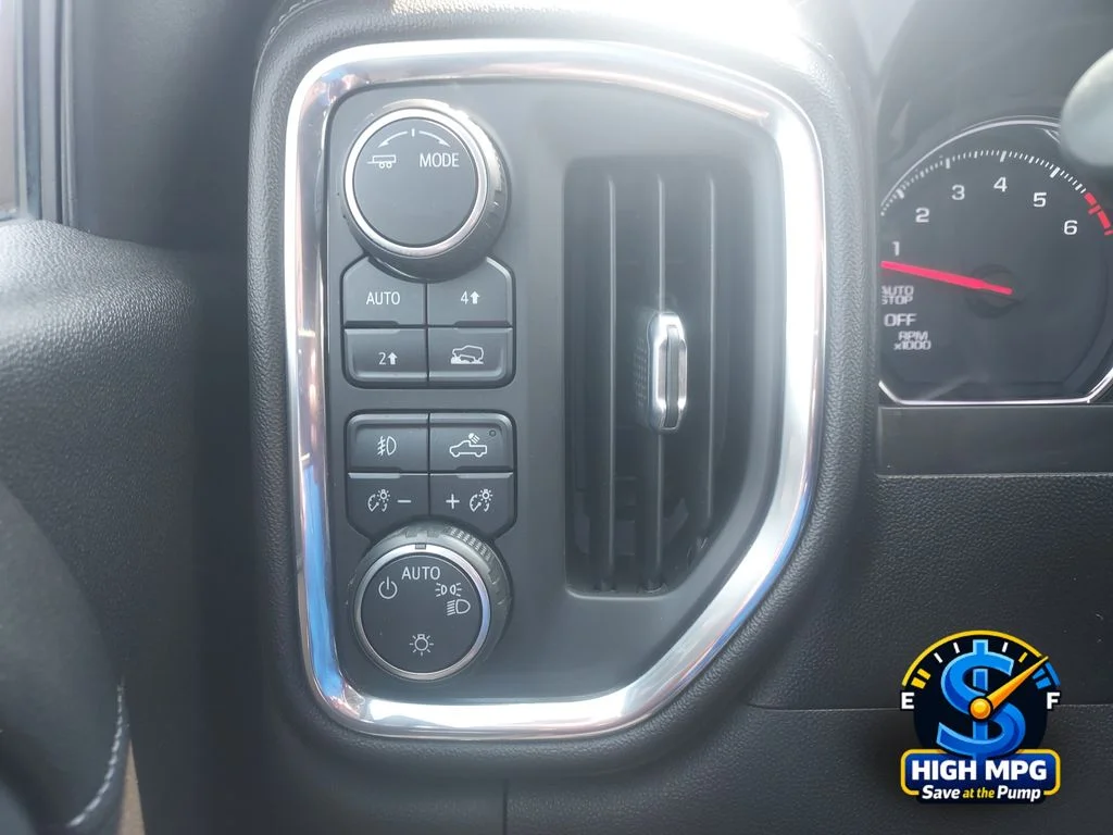 Used 2020 Blue Chevrolet RST image 19