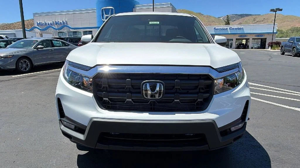 New 2026 Platinum White Pearl Honda RTL image 8