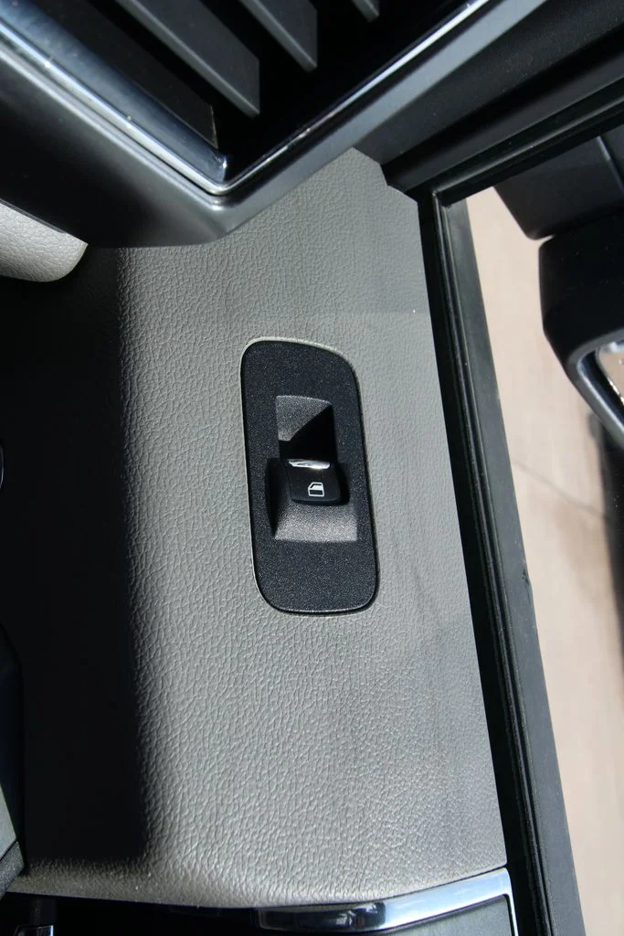 Used 2018 Black Ford XLT image 25