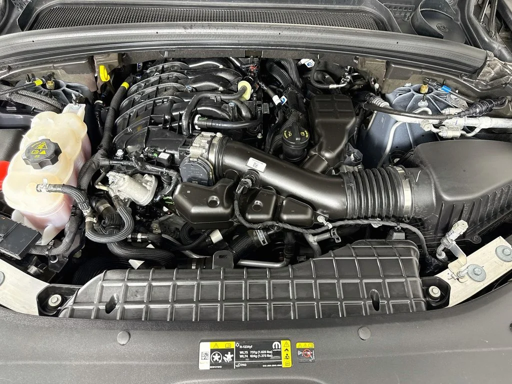 Used 2025 Black Jeep Summit image 31