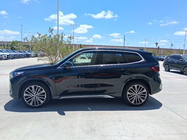 Used 2025 Black BMW xDrive28i image 3