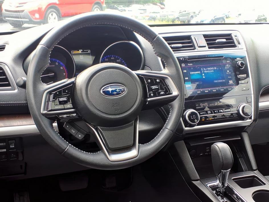 Used 2019 Ice Silver Metallic Subaru Limited image 9