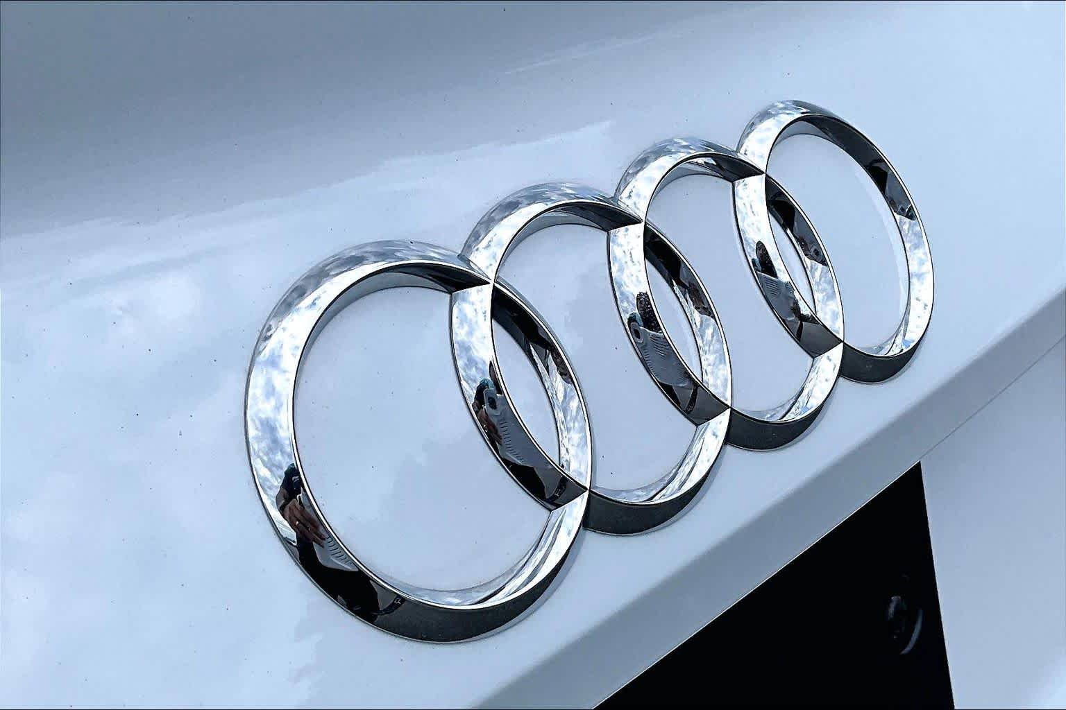 Used 2023 Glacier White Metallic/Black Roof Audi Prestige image 31