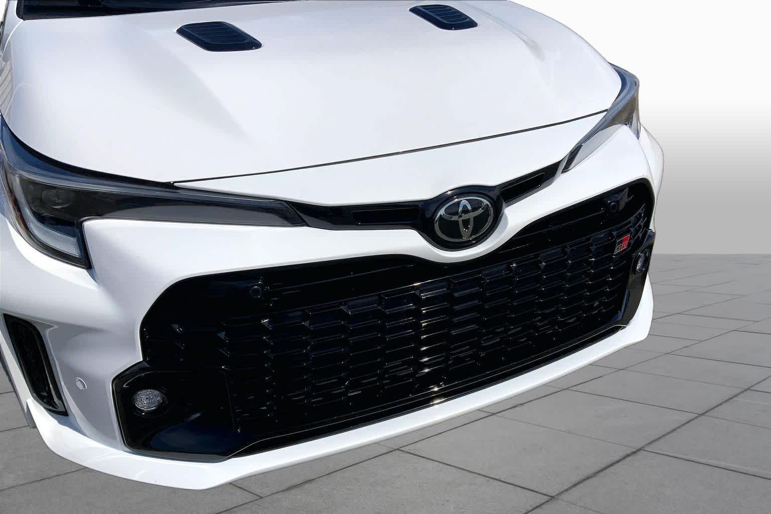 Used 2024 Ice Cap Toyota Circuit image 27