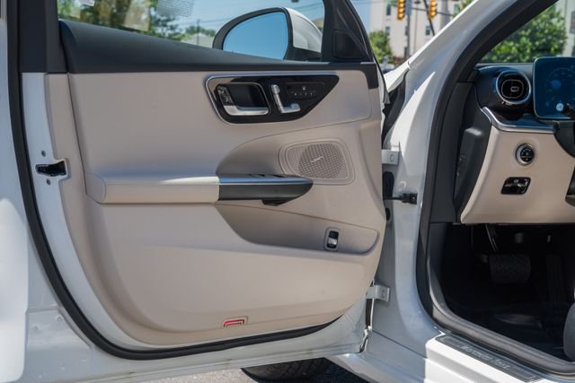 New 2026 Polar White Mercedes-Benz C 300 image 36