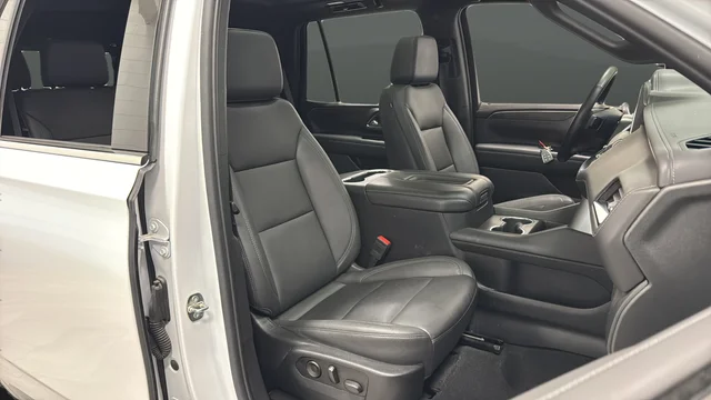 Used 2023 Summit White Chevrolet LT image 25