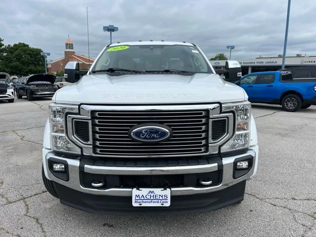 Used 2020 White Ford Lariat image 9