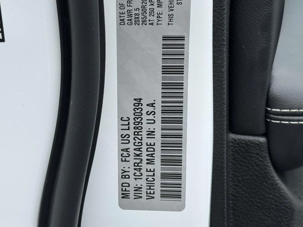 Used 2024 White Jeep Altitude X image 31