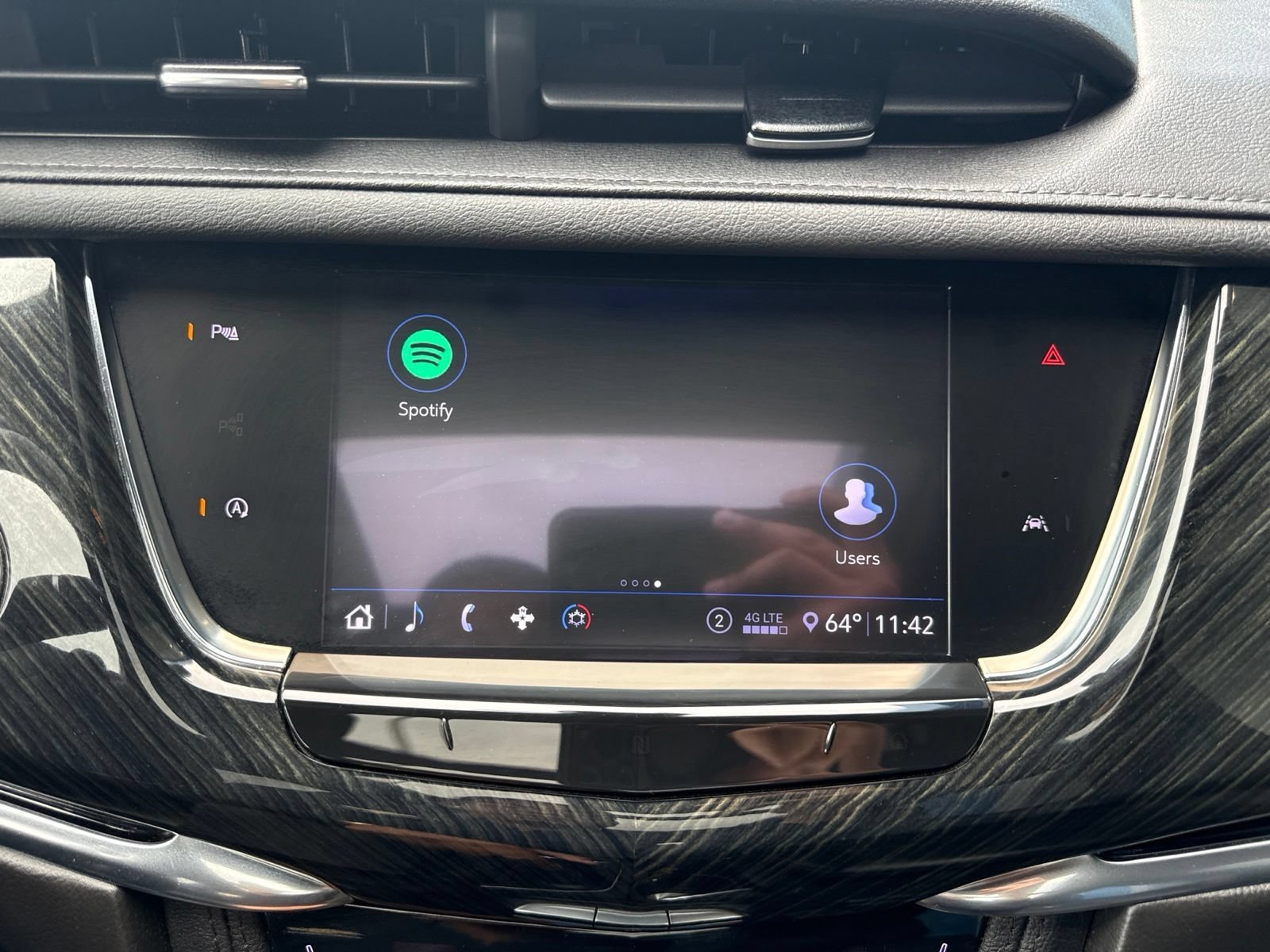Used 2020 CRYSTAL WHITE TRICOAT Cadillac AWD Premium Luxury image 29