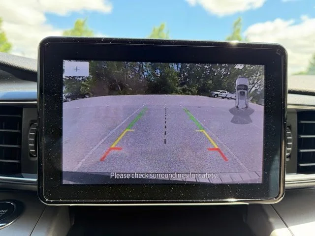 Certified Used 2022 Green Ford XLT image 18
