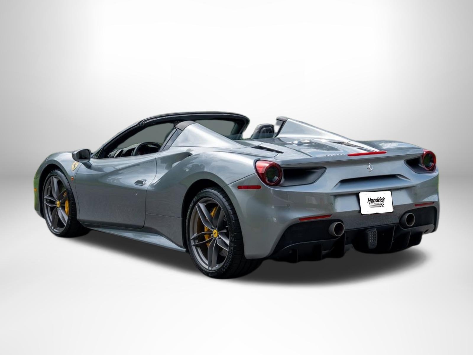 Used 2019  Ferrari  image 2
