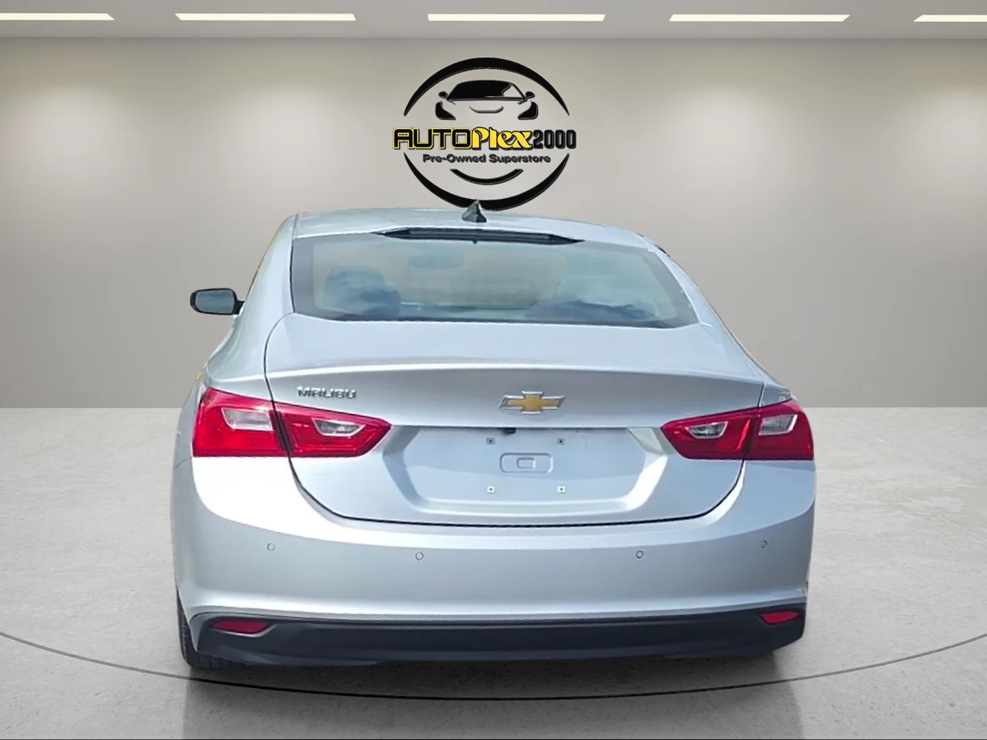 Used 2022 Silver Chevrolet LS image 6