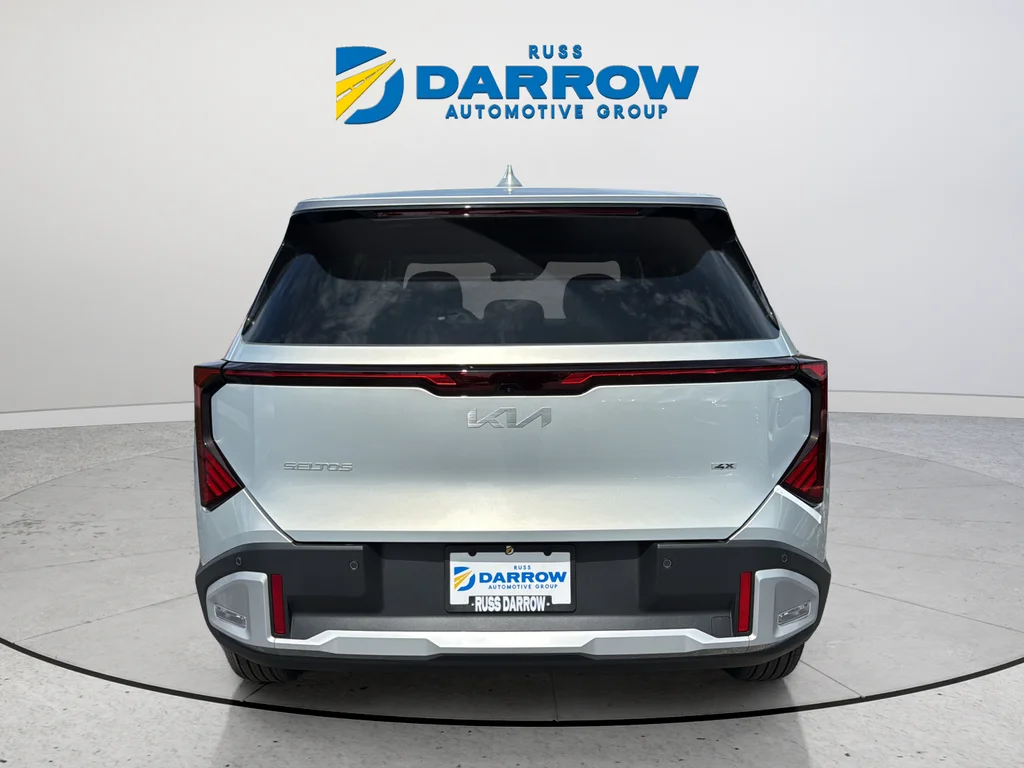 New 2027 Ivory Silver Kia LX image 4
