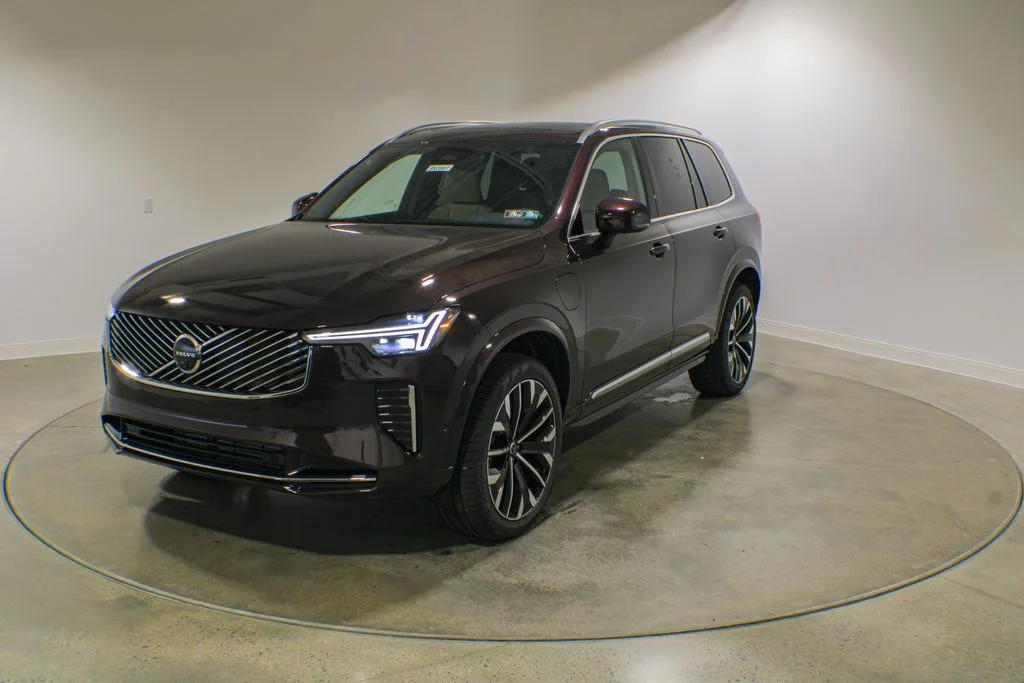 2026 Volvo XC90 T8 Recharge Plus Bright 7-Seat 4WD's photo